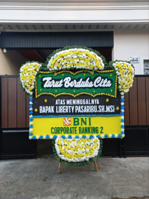Papan Bunga Duka di Fatululi